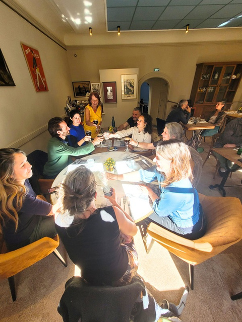Un membre du Comité, carnet en main, lors d’un atelier